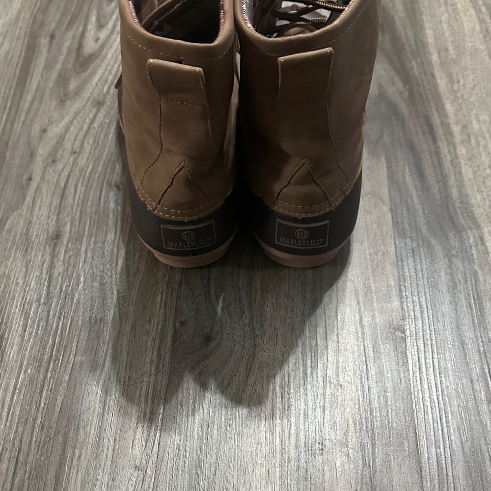 MSR Women's Brown and Black Ankle Boots - Picture 7 of 11
